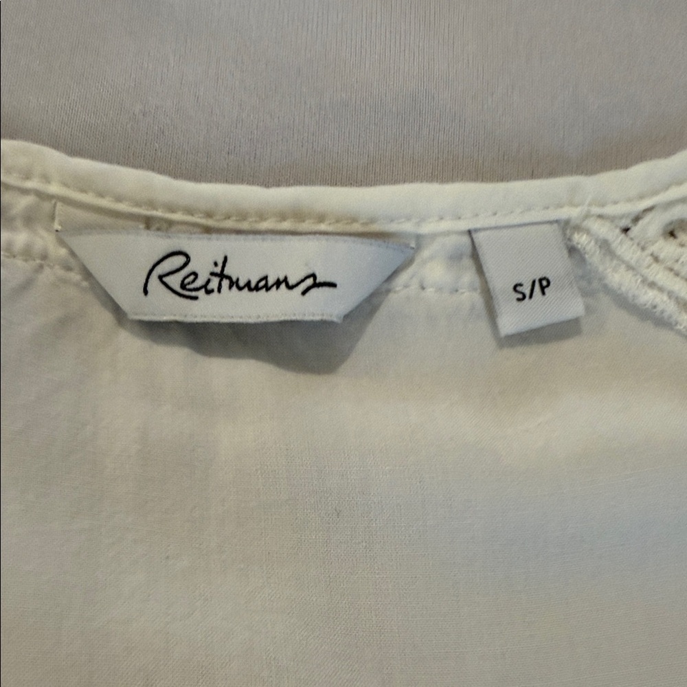 Reitmans Peasant Blouse Off-White Cream V-Neck 3/4 Sleeve Eyelet Trim Size Small - Picture 13 of 14